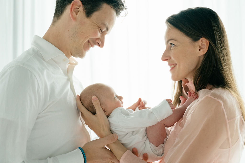 backlit-studio-newborn-photos