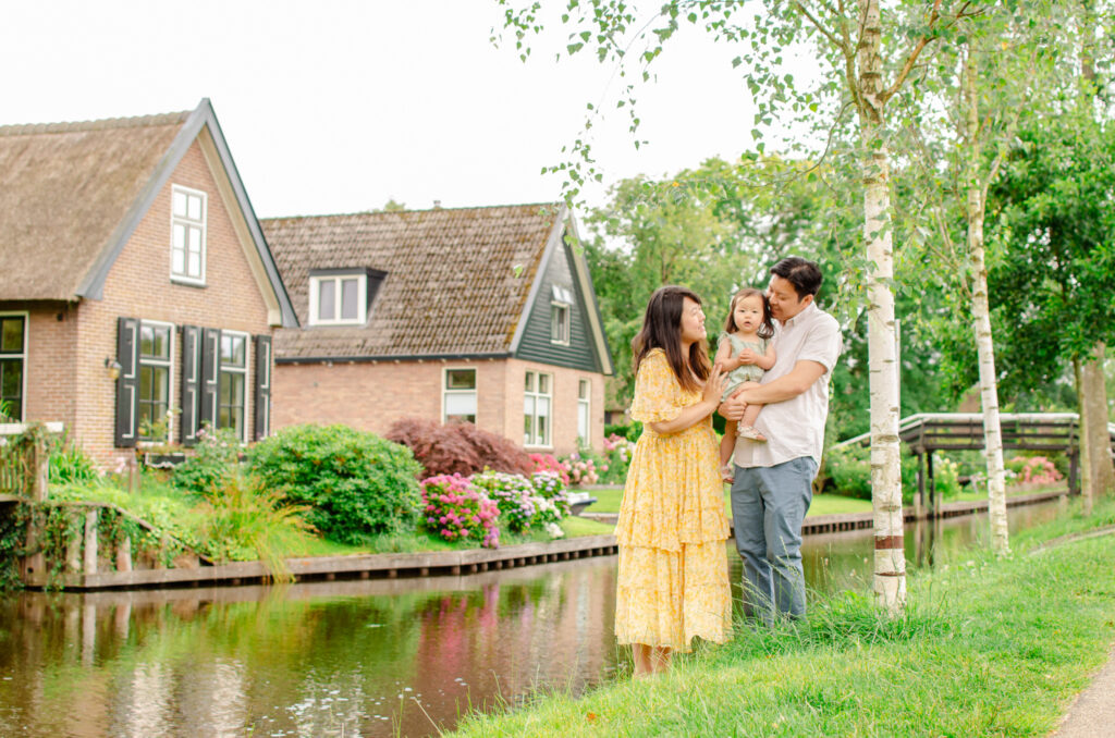 family photos at giethoorn netherlands 