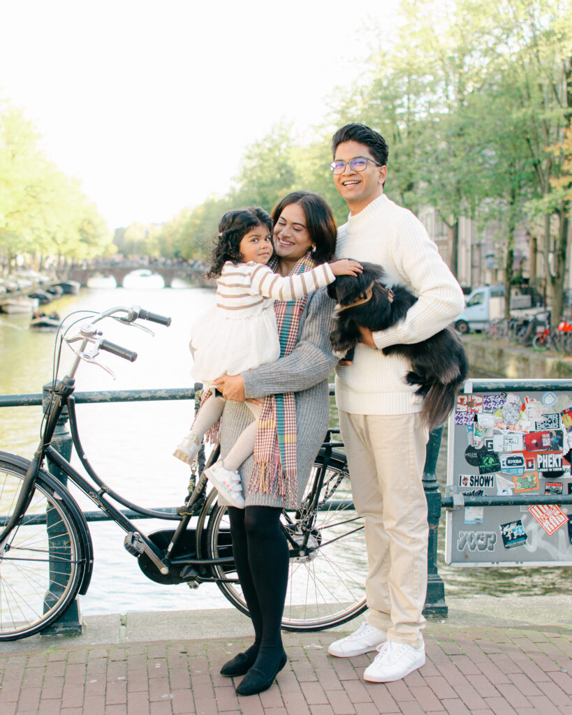 Soft and elegant portrait of a small family in Amsterdam.